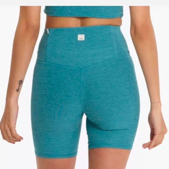 VUORI Clean Elevation Shorty Luna‎ Heather XS NWT BIKE SHORT BLUE 6" inseam - Picture 2 of 6